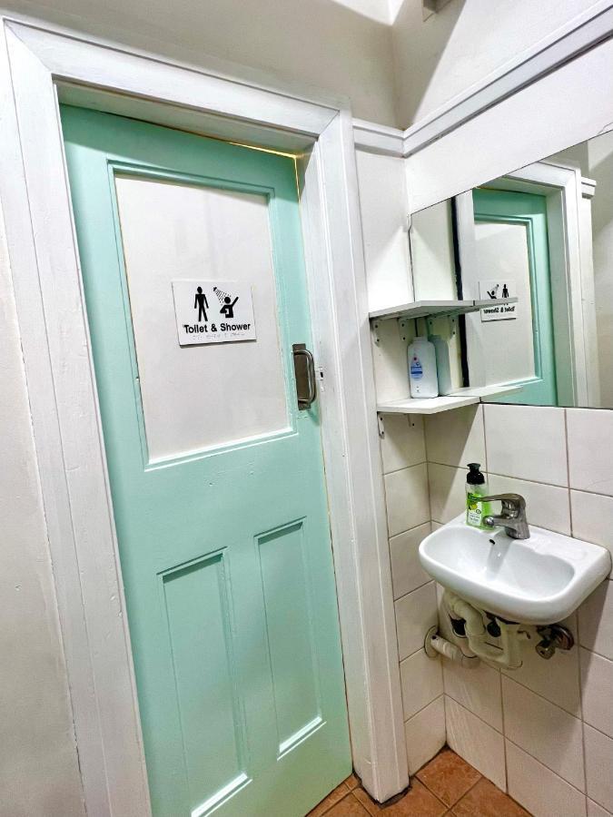 The Downing Hostel Sydney Buitenkant foto