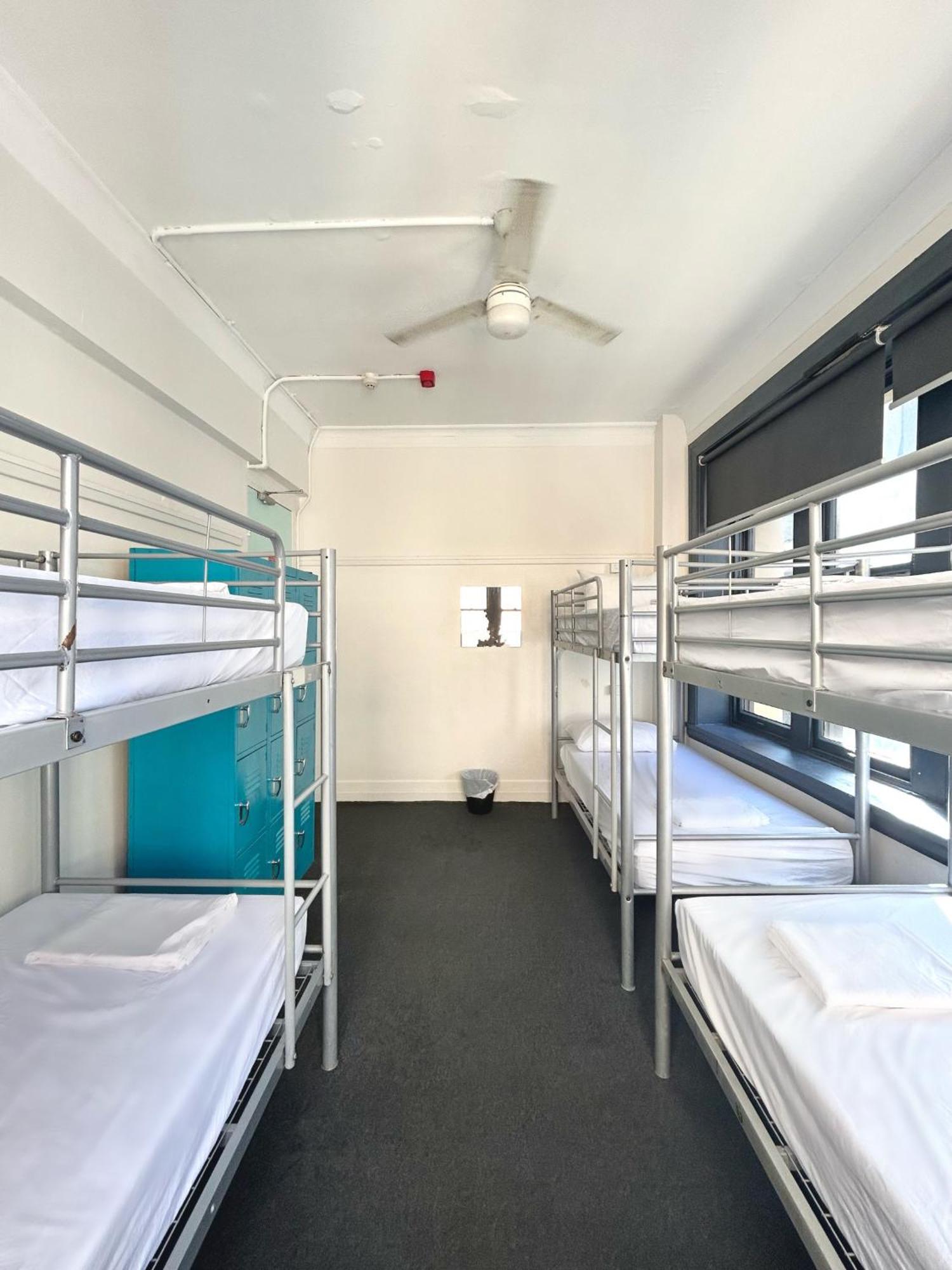 The Downing Hostel Sydney Buitenkant foto